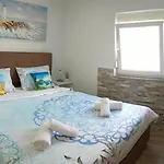 Lägenhet Apartman Lara