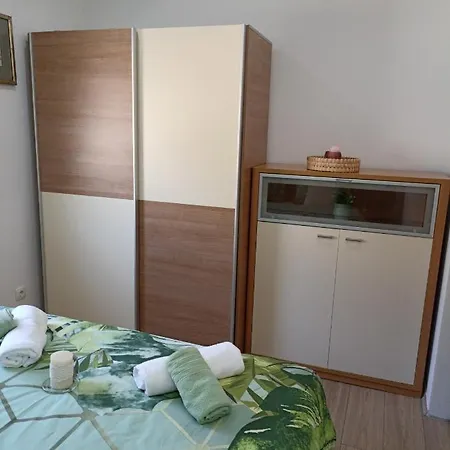 Apartman Apartman Lara *